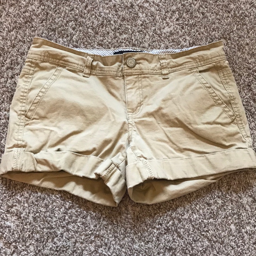 Aeropostale Khaki cuffed twill shorts